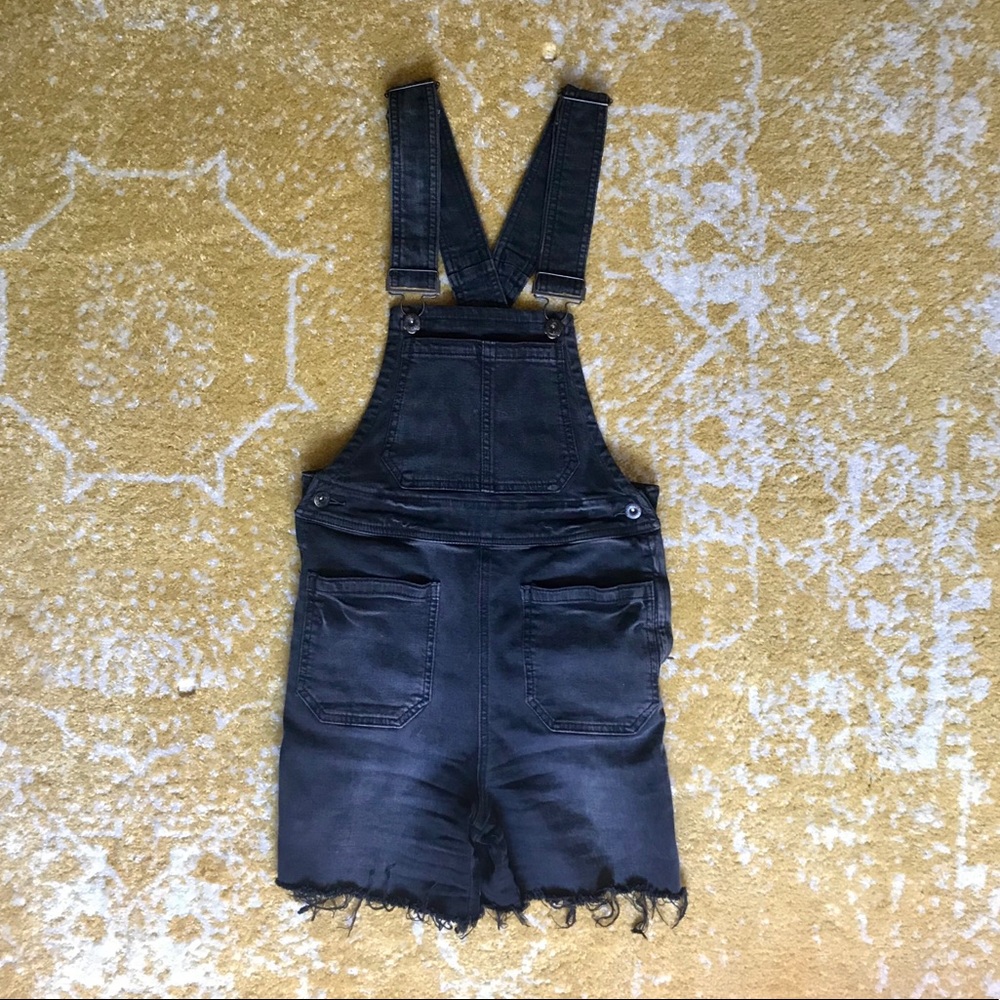 Black overall shorts from Madewell